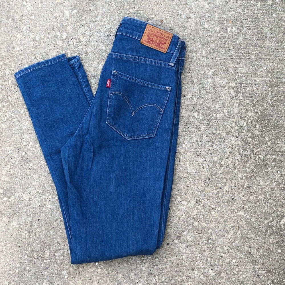 Levi’s 721 High Rise Jeans